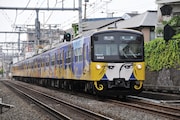 かつて運行されていた「銀河鉄道999」ラッピング電車。(c)Leiji Matsumoto,SEIBU Railway Co.,LTD.