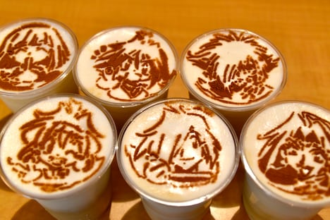 「スレイヤーズ」のラテアート。