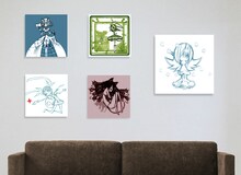 「一番くじVプレミアム <物語>シリーズ ウエダハジメver.」を部屋に飾ったイメージ。(c)西尾維新/講談社・アニプレックス・シャフト