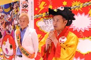 じゅんいちダビッドソンと和田誠編集長。