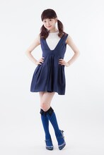 シエル・ファントムハイヴをイメージしたパンプスの着用例。(c)枢やな/スクウェアエニックス・黒執事 Project・MBS