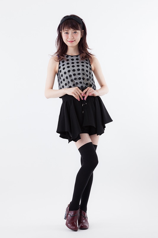 グレル・サトクリフをイメージしたブーティの着用例。(c)枢やな/スクウェアエニックス・黒執事 Project・MBS