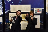 佐々木ゼネラルマネージャーとアムロ・レイ役の古谷徹。