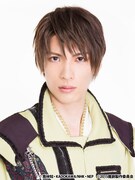 コンラッド役の輝馬。