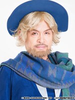 ヒスクライフ役の赤星昇一郎。