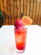 「もっこりWフロートソーダ」