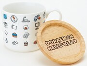 「DORAEMON × HELLO KITTY」のマグカップ。￼(c)Fujiko-Pro (c)1976, 2015 SANRIO CO.,LTD.