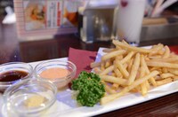 「電波教師 YD病 フライドポテト」(c)東毅／小学館