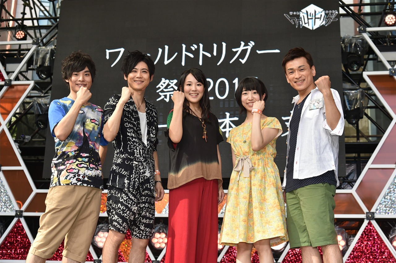イベントの様子。（左から）岡本信彦、梶裕貴、村中知、田村奈央、森田成一。