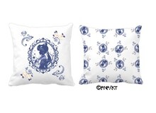 「セーラームーン賞 ふわふわクッション」(c)武内直子・PNP・講談社・東映アニメーション