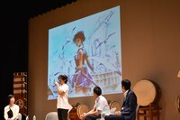 「村上海賊の娘」コミカライズ決定の発表の様子。中央でマイクを手にしているのが和田竜。