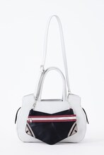 「金木研モデルハンドバッグ ハンドバッグ 東京喰種」 (c)石田スイ/集英社・東京喰種製作委員会