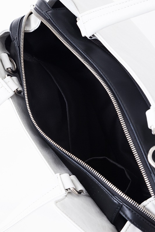 「金木研モデルハンドバッグ ハンドバッグ 東京喰種」 (c)石田スイ/集英社・東京喰種製作委員会