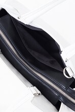 「金木研モデルハンドバッグ ハンドバッグ 東京喰種」 (c)石田スイ/集英社・東京喰種製作委員会