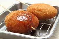 串あげBANZAIの「ギョロッケ」。