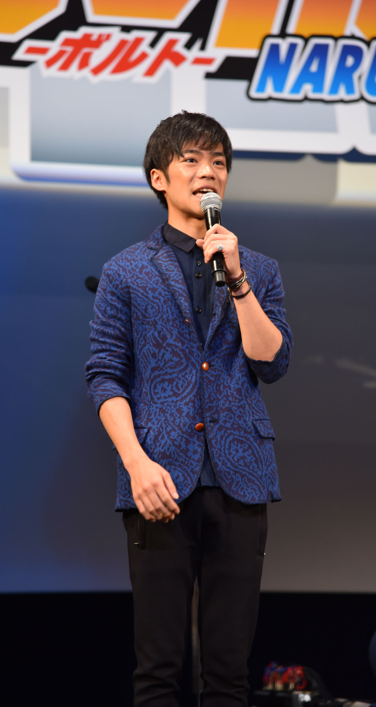 小野賢章