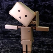 「完全変形ダンボー Gold Ver.」(c)KIYOHIKO AZUMA/YOTUBA SUTAZIO