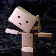 「完全変形ダンボー Gold Ver.」(c)KIYOHIKO AZUMA/YOTUBA SUTAZIO