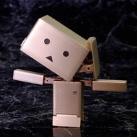 「完全変形ダンボー Gold Ver.」(c)KIYOHIKO AZUMA/YOTUBA SUTAZIO