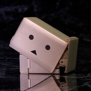 「完全変形ダンボー Gold Ver.」(c)KIYOHIKO AZUMA/YOTUBA SUTAZIO