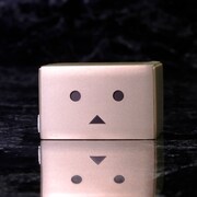 「完全変形ダンボー Gold Ver.」(c)KIYOHIKO AZUMA/YOTUBA SUTAZIO