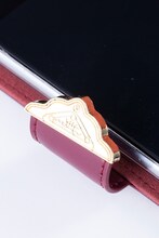 「クロウカードの本ブック型スマートフォンケース（5/5S用）」(c)CLAMP・ShigatsuTsuitachi　CO.,LTD.／講談社