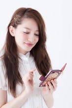 「クロウカードの本ブック型スマートフォンケース（5/5S用）」(c)CLAMP・ShigatsuTsuitachi　CO.,LTD.／講談社