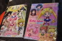 オリジナルグッズのクリアファイル。