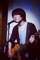 岡島紳士 撮影：フチザキ