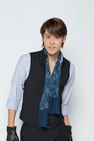 イケメン仮面アマイマスク役を演じる宮野真守。