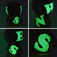 「ヴァリアーツ ドラえもん 089」「ヴァリアーツ ドラえもん 090」はいずれも蓄光素材。