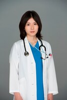 下屋加江役の松岡茉優