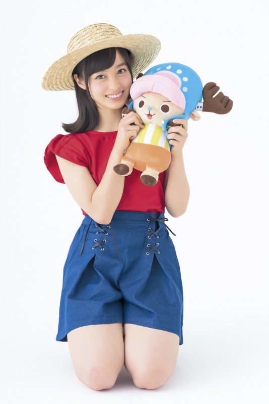 ルフィに扮装した橋本環奈。撮影:井上太郎 (c)「週刊少年ジャンプ」37・38合併号／集英社
