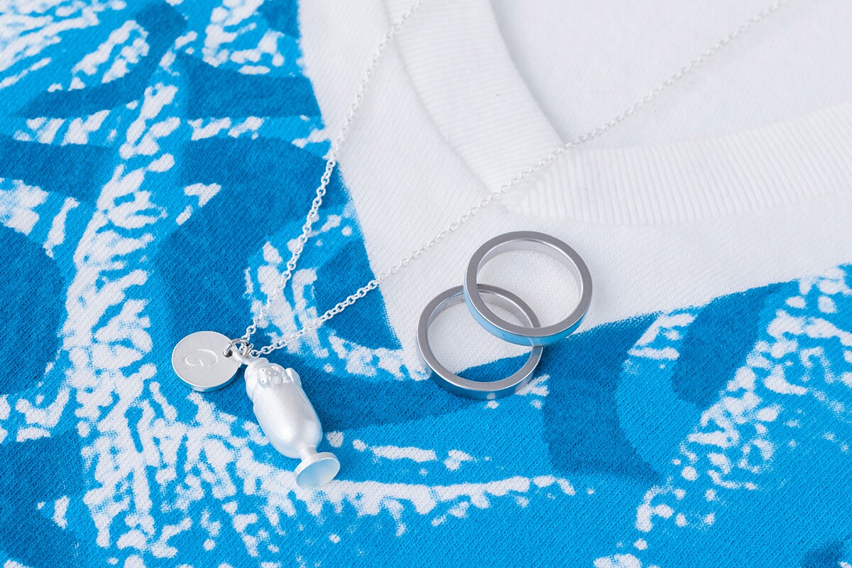 土方のマヨネックレスも！「銀魂」ファッションアイテム、一挙に発売