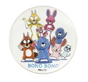 セット商品を購入した人にプレゼントされるバッジ。単品販売の描き下ろしTシャツとトートバッグは対象外になるので注意しよう。(c)いがらしみきお／竹書房