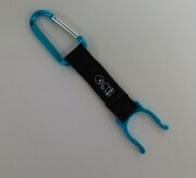 スポーツセットの「カラビナボトルホルダー」。(c)いがらしみきお／竹書房