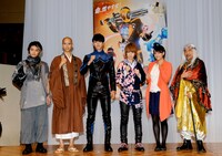 昨日8月18日に行われた「仮面ライダーゴースト」制作発表会見の様子。（c）2015 石森プロ・テレビ朝日・ADK・東映