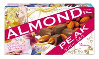 コラボパッケージの「アーモンドピーク＜ラブリーミルク＞」。
