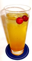 スペシャルドリンク「金髪の少年 黄金のマンゴージンジャーエール」。