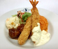 日替わりフード「衛宮家の食卓」から「B：セラの洋食プレート」。