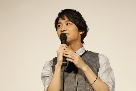 第一印象について伊藤に「グイグイきた」と言われ、「その人を知りたいっていうのが大きくていろいろ質問したくなっちゃうんですよ。人が好きなので」と語っていた松岡。