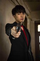 ミステリアスなイタリアンマフィア役の松下優也。