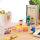 スマホ支えるひろしなど、「クレヨンしんちゃん」カプセルトイが登場だゾ