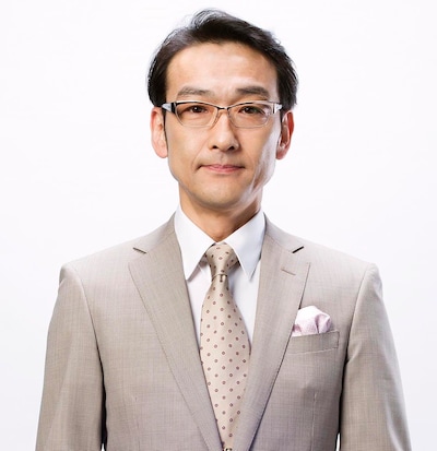 佐々木和男役を演じる吹越満。