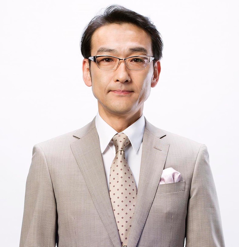 佐々木和男役を演じる吹越満。