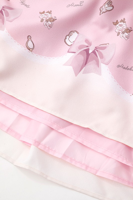 「クッキーリボンワンピース」のピンク。