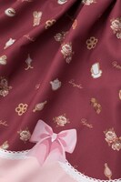 「クッキーリボンワンピース」のボルドー。