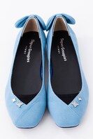 1年生モデルのパンプス。