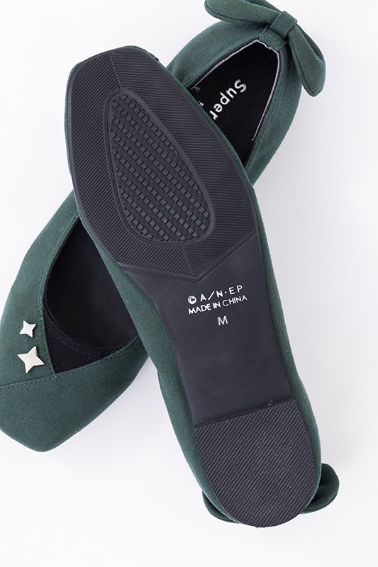 6年生モデルのパンプス。