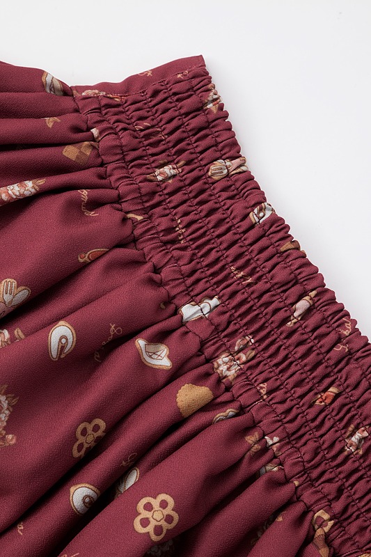 「クッキーリボンスカート」のボルドー。